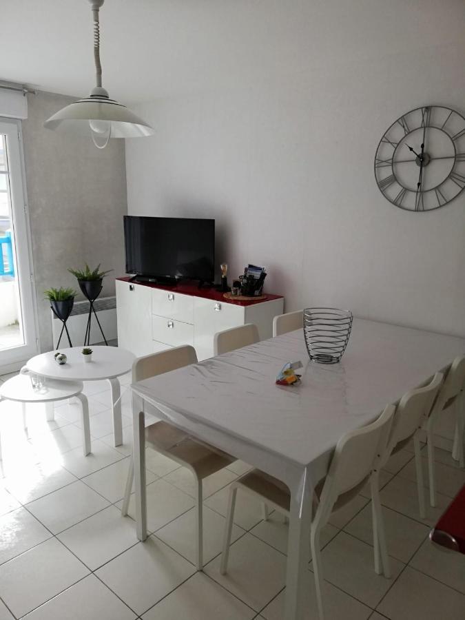 Ferienwohnung Vie De Famille Camiers Exterior foto