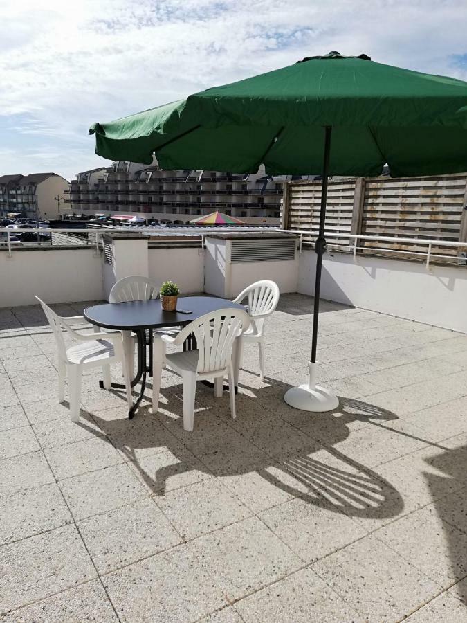 Ferienwohnung Vie De Famille Camiers Exterior foto