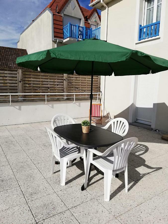 Ferienwohnung Vie De Famille Camiers Exterior foto